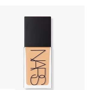Nars Light Reflecting Advanced Skincare Foundation